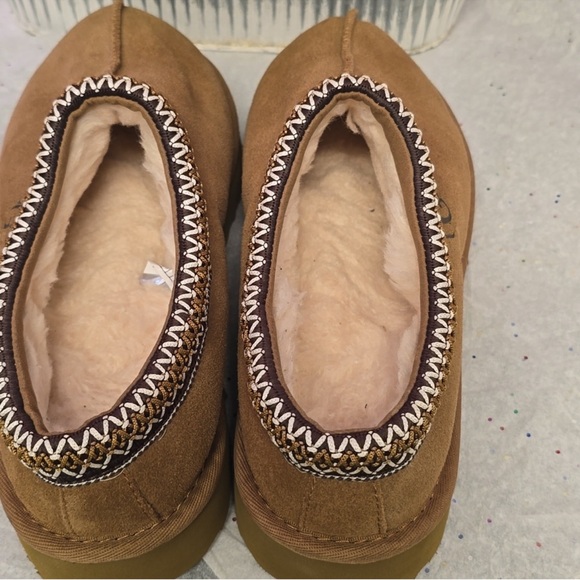 REPOSH: I got these from another seller and they do not fit me. - Picture 4 of 6